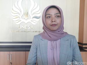Unesa Beri Konseling Mahasiswa yang Membentak dan Dibentak Saat Ospek