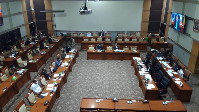 Komisi III DPR RI menggelar rapat bersama LPSK, Komnas HAM, BNPT, PPATK, dan BNN.