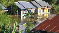 Badan Penanggulangan Bencana Daerah (BPBD) Kapuas Hulu mengimbau masyarakat setempat untuk mewaspadai potensi banjir yang semakin besar dan meluas karena debit air dari hulu Sungai Kapuas semakin meningkat.