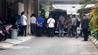 Wakil ketua DPRD DIY Huda Tri Yudiana mengatakan, kejadian berawal saat Nuryadi dan salah seorang pimpinan Komisi di DPRD DIY, Dwi Wahyu, hendak turun dari lantai 2 kantor DPRD DIY. Saat itu mereka hendak menghadiri rapat paripurna di lantai 1.