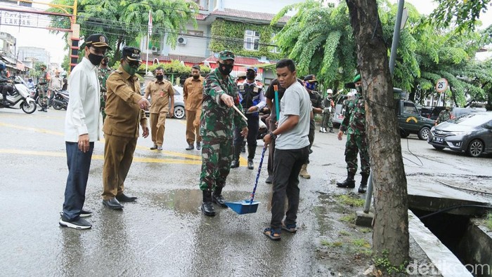 Pelanggar protokol kesehatan di Aceh.