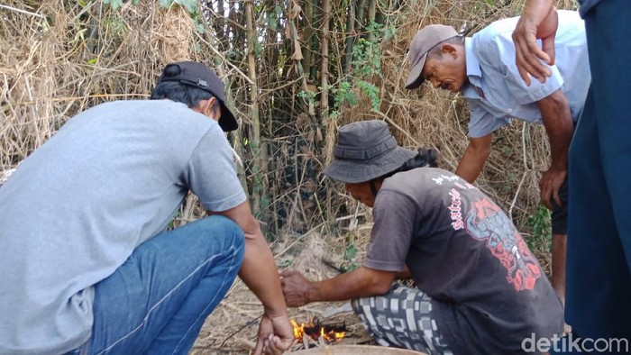 Seorang pemuda di Jombang dikabarkan menghilang karena diculik makhluk gaib. Upaya pencarian secara supranatural dilakukan dengan dibantu 3 paranormal.