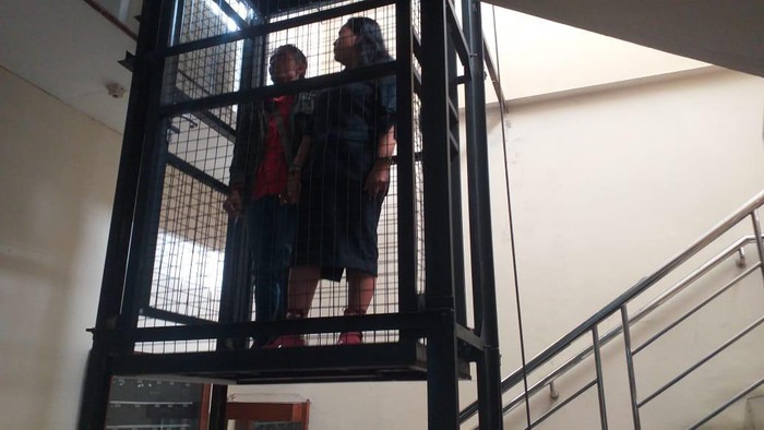 Pengecekan kondisi lift pribadi Ketua DPRD DIY, Selasa (15/9/2020).