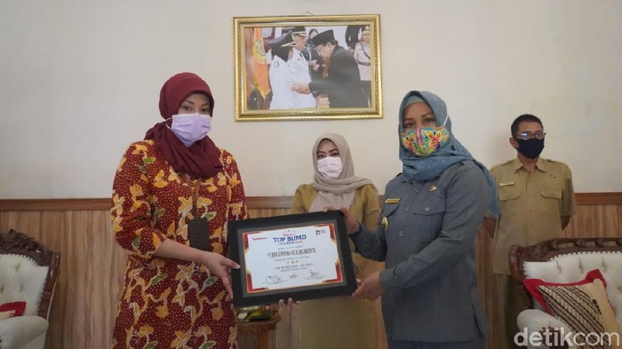 Program Pusyar BPRS Kota Mojokerto Raih Top BUMD Award 2020