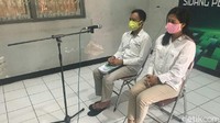 Sidang vonis kasus Keraton Agung Sejagat digelar secara online di tiga tempat yang berbeda dengan video conference dari masing-masing ruangan. Sidang sengaja digelar secara online berdasarkan peraturan Mahkamah Agung RI untuk mencegah penyebaran COVID-19.