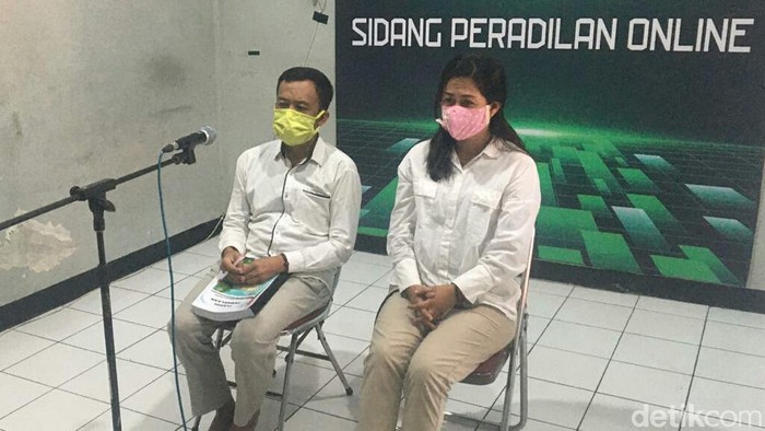Raja Toto Santosa dan Ratu Fanni menjalani sidang vonis kasus Keraton Agung Sejagat, di Kejaksaaan Negeri Purworejo, Selasa (15/9/2020).
