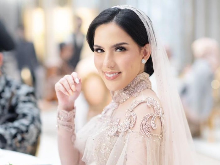 Lamaran Sally Adelia dan Bayu