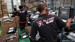 Melihat Aktivitas Pergudangan Central Cakung Saat PSBB Ketat