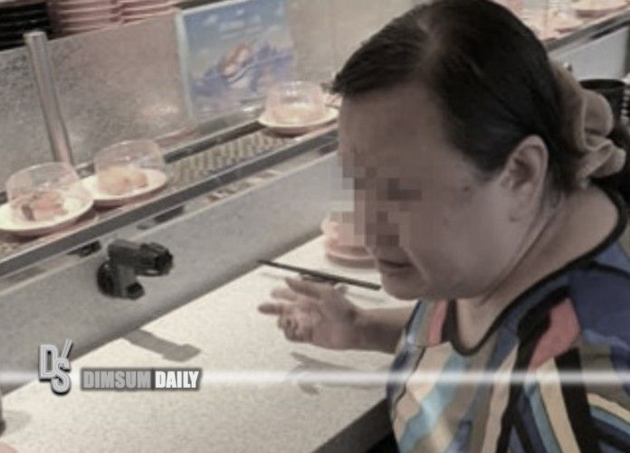 Wanita Kembalikan Bekas Gigitan Sushi ke Conveyor Belt