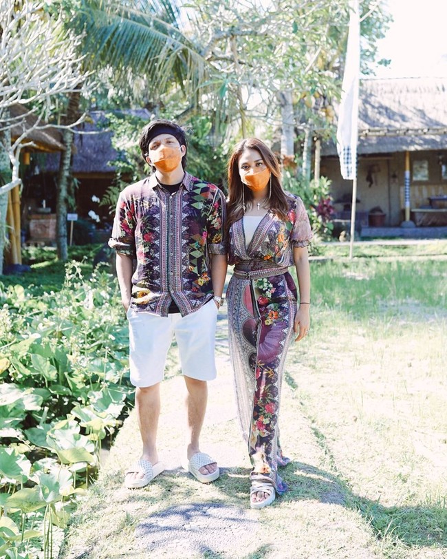 Pasangan muda Atta Halilintar dan Aurel Hermansyah yang berencana akan segera menikah ini seringkali mengunggah momen-momen kebersamaannya di media sosial Instagram. Foto: Instagram/@aurelie.hermansyah