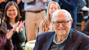 Gates Sr. adalah pengacara terpandang dan anggota tetap di komunitas area Seattle. Dia ikut mendirikan firma hukum Preston Gates & Ellis, pelopor dari apa yang sekarang menjadi firma hukum internasional K&L Gates, dan merupakan anggota aktif sejumlah organisasi termasuk Greater Seattle Chamber of Commerce dan United Way. Foto: Facebook
