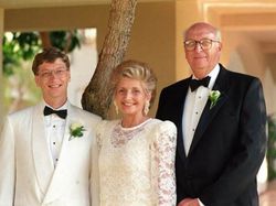 Akrabnya Bill Gates dan Ayah Tercinta yang Meninggal Dunia