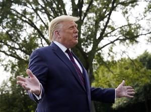 Trump Tuai Kritik karena Yakin Vaksin Corona Bakal Siap Oktober