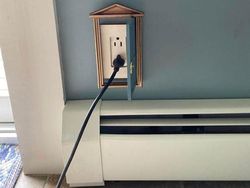 Cara Kreatif Simpan Barang Berharga Tanpa Diketahui