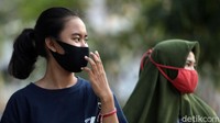 Seperti yang diketahui, memakai masker adalah salah satu cara untuk menghindari penularan virus Corona tapi tidak semua jenis masker memiliki kemampuan filtrasi yang sama.