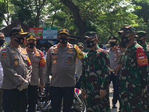 Operasi Yustisi di Terminal Grogol, 12 Warga Tak Bermasker Didenda-Menyapu