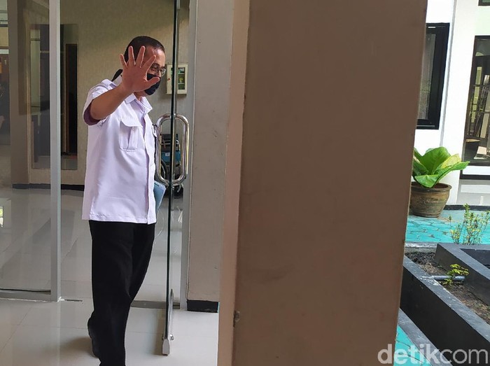 Kepala Dindagkop Blora Sarmidi memenuhi panggilan Kejari, Rabu (16/9/2020).
