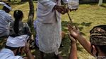 Khidmatnya Perayaan Galungan di Masa PSBB