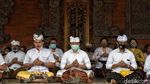Khidmatnya Perayaan Galungan di Masa PSBB