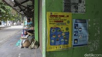 Sekda Sleman Harda Kiswaya mengatakan Pasar Cebongan ditutup mulai Selasa (15/9). Selanjutnya Pemkab Sleman melakukan sterilisasi pasar.