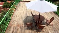 Kepala Desa Pasirbaru, Hidayah, mengatakan, destinasi wisata Bukit Cienong dibangun pada tahun 2019 dengan menggunakan dana Program Perencanaan Pembangunan Kecamatan (P3K).