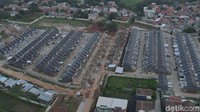 Aerial pembangunan perumahan dikawasan Depok, Jawa Barat, Rabu (16/9/2020).