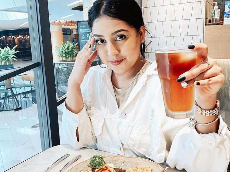 Nessie Judge, Youtuber Kece yang Sering Ngopi dan Cicipi Makanan Enak