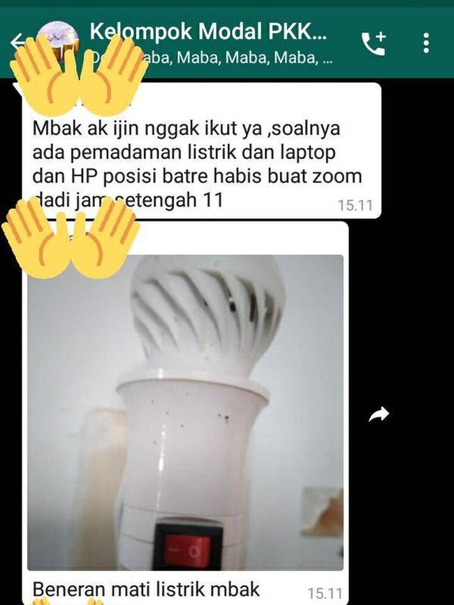 Agar dipercaya, mahasiswa ini sampai memberikan foto sebagai bukti kalau listrik di rumahnya benar-benar padam. Foto: Twitter/DLabaika