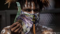 Seperti diketahui, LPDP pernah menyatakan sanksi pengembalian dana pendidikan tidak hanya diberikan kepada Veronica Koman, tetapi juga kepada semua penerima beasiswa LPDP yang tidak memenuhi kontrak dan kewajiban kembali ke Indonesia.