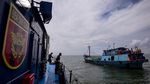 Foto Patroli Laut Bea dan Cukai Hadang Barang Ilegal