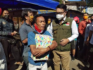 Ridwan Kamil Beri Tugas Khusus Ade Londok, Sosok di Balik Viral Odading Ngegas