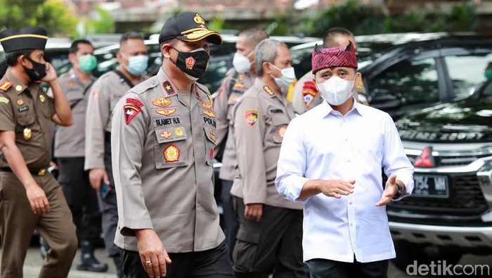 wakapolda jatim Brigjen Polisi Slamet Hadi Supraptoyo