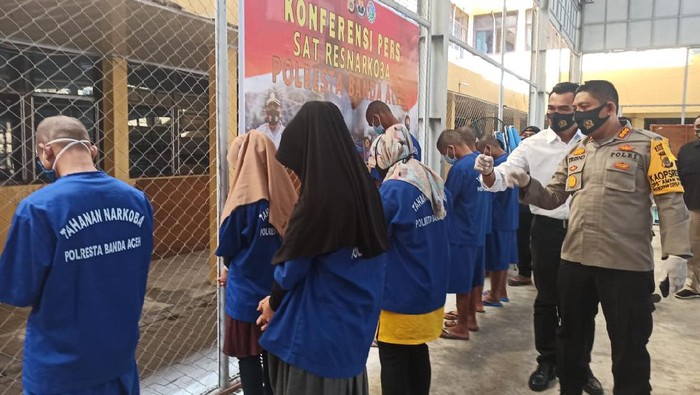 2 mahasiswi di Aceh diduga selundupkan sabu ditangkap polisi (Agus Setyadi-detikcom)