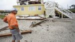 Badai Sally Terjang Alabama, Sebuah Kapal Terdampar