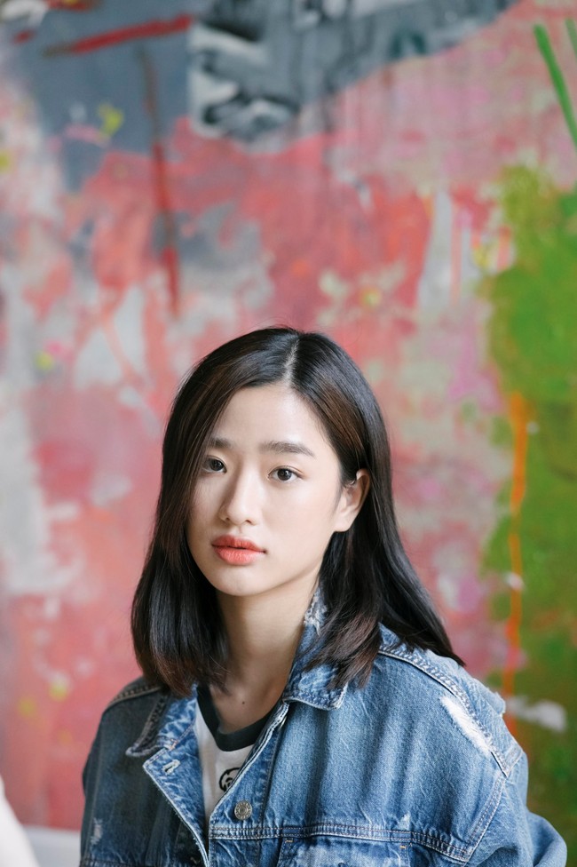 Sementara untuk pemeran tokoh utama wanita, GMM TV menunjuk aktris Tontawan. Dia akan memainkan karakter wanita sederhana tapi tangguh, yang pernah diperankan Barbi Hsu sebagai Shan Chai di versi Taiwan dan Goo Hye Sun sebagai Geum Jan Di dalam versi Korea Selatan. Foto: Instagram/@bbrightvc