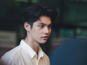Interaksi Manis Agnez Mo dan Bright, Ada Apa Ya?
