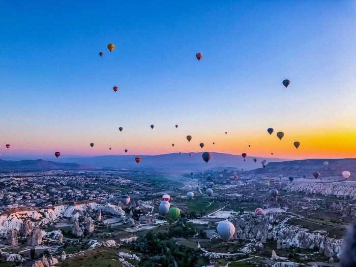 Cappadocia Matahari terbit di Cappadocia