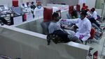 HUT ke-75 PMI, Warga Bandung Antusias Donorkan Darah