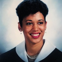 Hal tersebut terungkap dalam foto kelulusannya dari Universitas Howard. Foto kelulusan tersebut diambil sekitar tahun 1985 atau 1986.  Foto: dok. Instagram