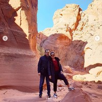 Sebelum kini dicekal, Bambang Trihatmodjo dan Mayangsari pernah liburan bersama putri mereka Khirani Trihatmodjo ke Amerika Serikat. Tepatnya pada akhir tahun 2018 hingga awal tahun 2019, mereka berlibur ke sejumlah kota di Amerika. Foto: instagram.com/mayangsaritrihatmodjoreal/