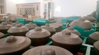 Tak hanya benda pusaka, museum itu juga mengoleksi seperangkat gamelan Tjokronegoro yang merupakan peninggalan bupati pertama Purworejo yakni RAA Tjokronegoro I dan sudan berumur sekitar 380 tahun. 