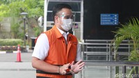 Nurhadi ditetapkan sebagai tersangka oleh KPK bersama menantunya, Rezky Herbiyono, dan Direktur PT MIT Hiendra Soenjoto sebagai tersangka dalam kasus ini. Ketiganya dijerat sebagai tersangka kasus suap dan gratifikasi senilai Rp 46 miliar terkait pengurusan sejumlah perkara di MA. Penerimaan tersebut terkait dengan perkara perdata PT MIT melawan PT Kawasan Berikat Nusantara (Persero) pada 2010.