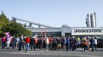 Pegawai Bridgestone Prancis Demo Usai Pabrik Ditutup