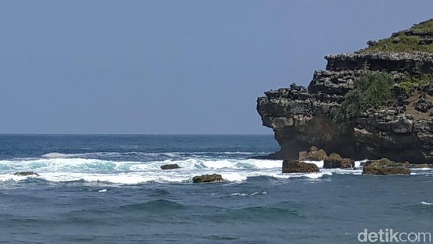 Pantai Langitan Pacitan