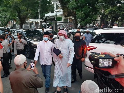 Pesan Syekh Ali Jaber Untuk Jemaah di Malang