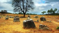Kalau kata legenda penduduk setempat, Plain of Jars adalah tempat para raksasa dahulunya mengaduk anggur. (iStock)  