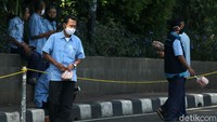 Padahal Pemprov DKi Jakarta telah melarang dan mencegah kerumunan driver ojek online selama PSBB total diterapkan.