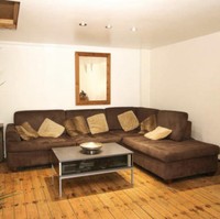 Jika kamu berminat membeli, rumah unik ini kini tengah dipasarkan di situs jual beli rumah Rightmove. Foto: dok. rightmove