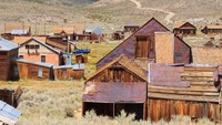 Kota Hantu di California, Bodie menjadi taman negara bagian yang memberikan suasana di akhir tahun 1.800-an. Hingga kini, orang-orang mempercayai bahwa kota dihantui bekas penduduknya. (iStock)