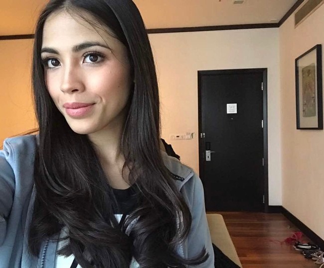 Tengku Puteri Iman Afzan dianggap sebagai sosok putri modern. Tak hanya mewarisi gelar kebangsawanan dari orangtua, Iman juga berprestasi dan berkontribusi pada negaranya. Foto: Instagram @imanabdullah